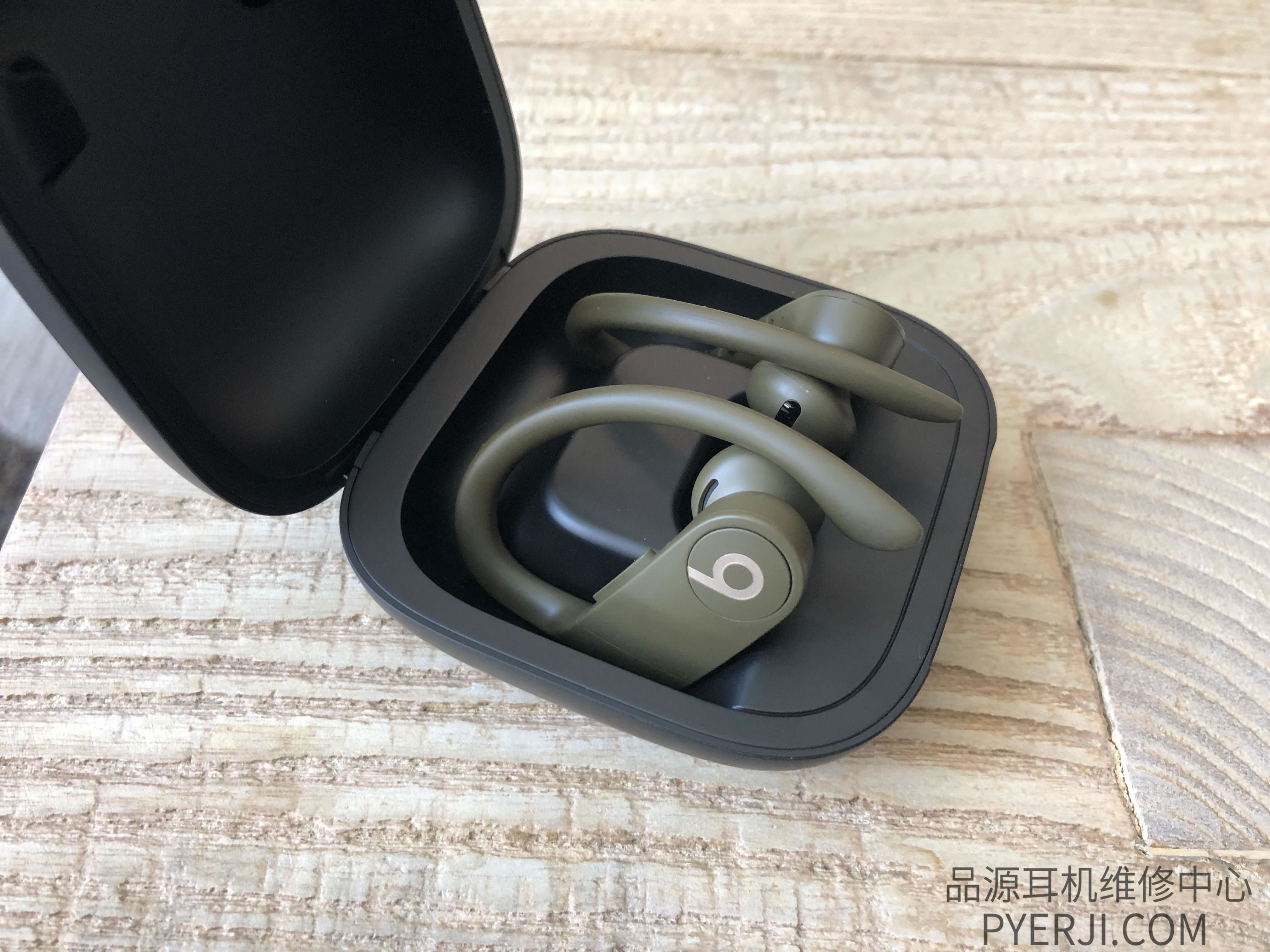 军绿色powerbeats pro